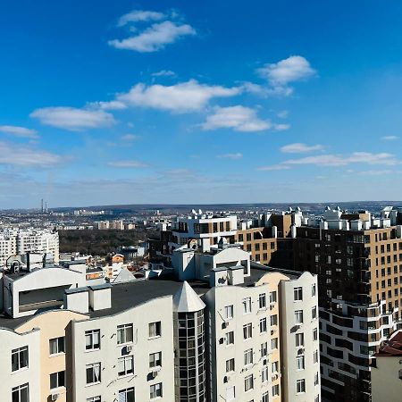 צ'יסינאו Comfortable Apartment With A Panoramic View מראה חיצוני תמונה